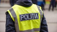O fetiță de 4 ani din Covasna, înțepată cu un cuțit de propriul tată. Bărbatul ar fi fost băut/ FOTO: freepik.com@ frimufilms
