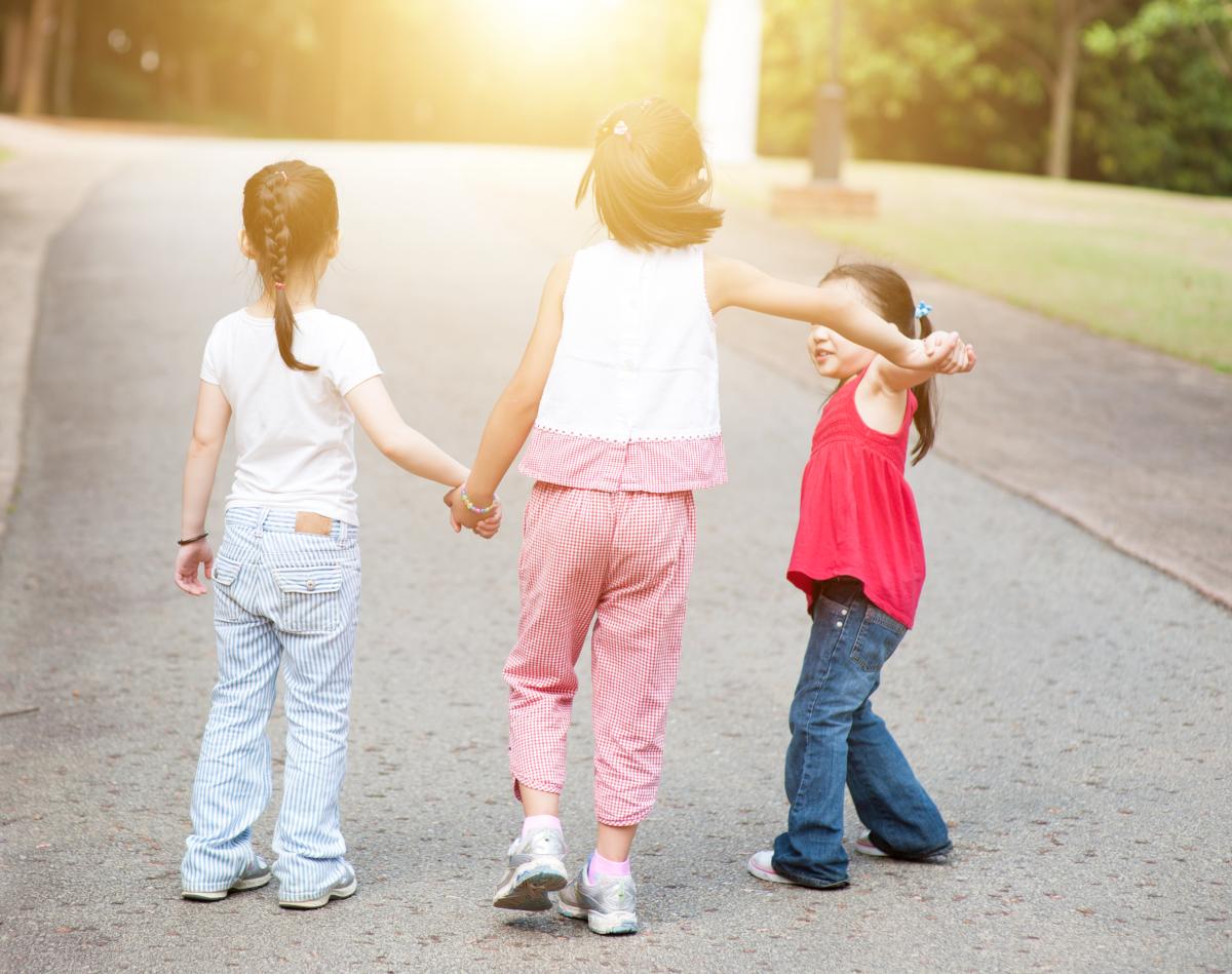 „A avea trei copii azi e ca și cum ai fi avut cinci în anii ’90!” O mamă a devenit virală pe TikTok după ce a făcut comparații între familiile din trecut și cele de azi / FOTO: freepik.com @EyeEm