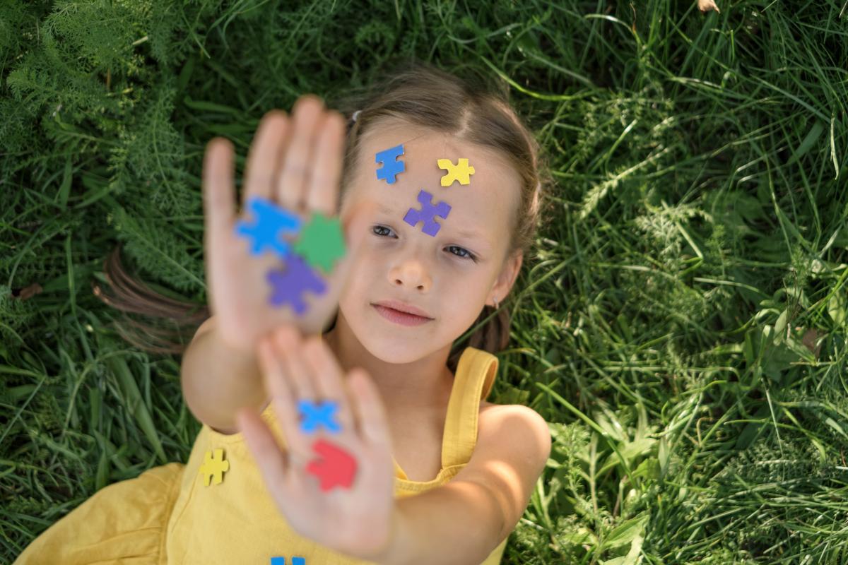 Cum să crești un copil cu ADHD: Sfaturi de la un medic care trăiește cu acest diagnostic / FOTO: Freepik.com@@maryna_auramchuk