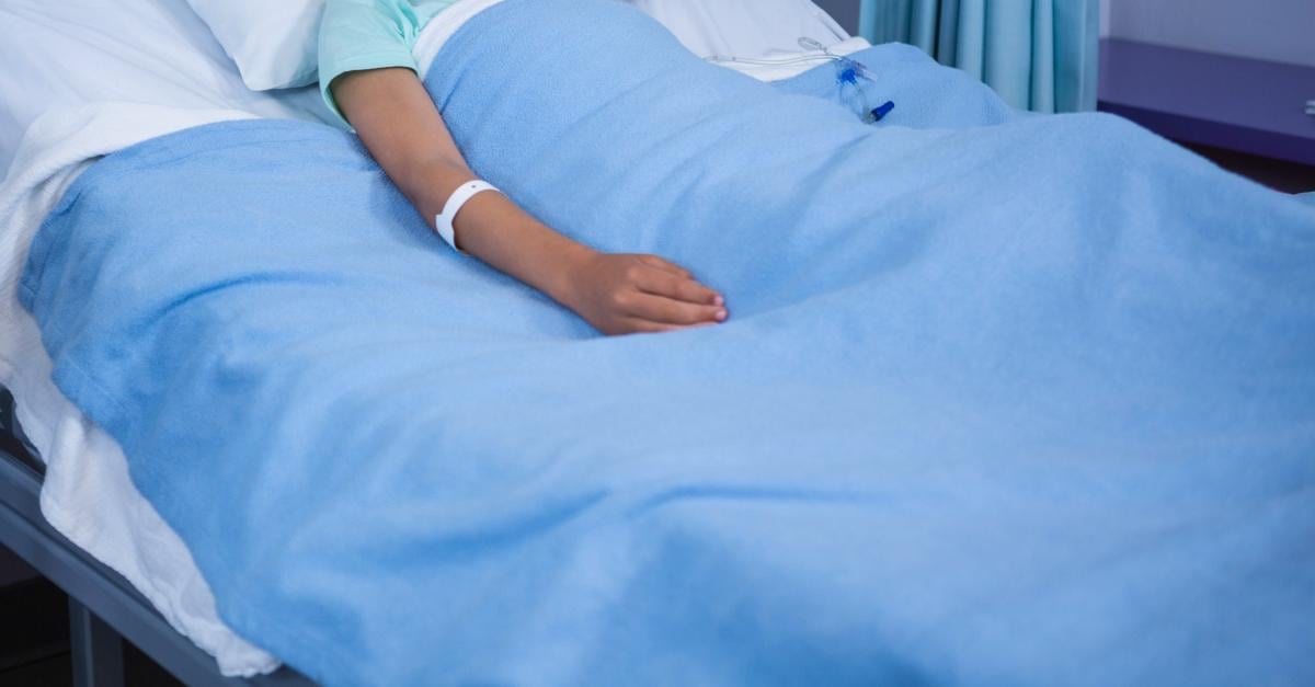 Elev de clasa a III-a, la spital după ce ar fi fost mușcat de un coleg. Ce se întâmplă cu copiii noștri în școli? O criză care cere atenție imediată / FOTO: freepik.com @wavebreakmedia_micro