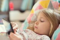 Ce spune un nou studiu despre timpul petrecut în fața ecranelor de către copiii cu vârste cuprinse între 3 și 11 ani / FOTO: freepik.com @EyeEm
