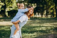 Semne că metoda de parenting pe care o aplici nu funcţionează / FOTO: freepik.com@senivpetro
