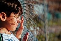 „Singuri”, materialul Recorder care te dărâmă. Monștrii cu legitimații de angajați ai statului: Cine răspunde pentru viața copiilor abandonați? / FOTO ILUSTRATIV: freepik.com @EyeEm