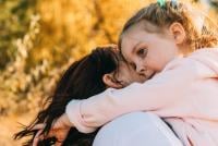 Tehnica parentală pe care ar trebui să o încerci chiar în acest weekend cu copilul tău, potrivit unui psiholog: „Modelează literalmente dezvoltarea creierului lor” / FOTO: freepik.com @EyeEm