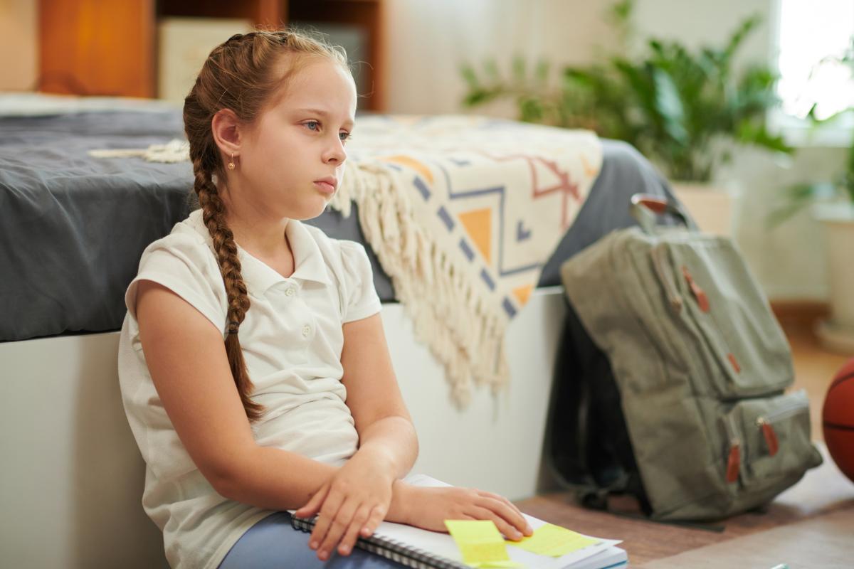Această greșeală a părinților îi face pe copii să piardă un avantaj uriaș la școală, spun specialiștii în educație / FOTO: freepik.com @dragonimages