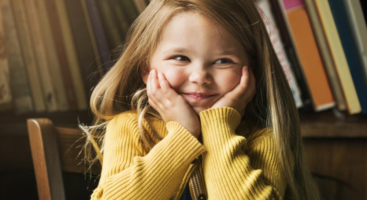 Ce obiceiuri greșite din clasele mici îi împiedică pe copii să învețe eficient în clasele mari? Experți: „Multe probleme care apar în gimnaziu își au rădăcina în obiceiuri formate în primii ani” / FOTO: freepik.com @rawpixel.com