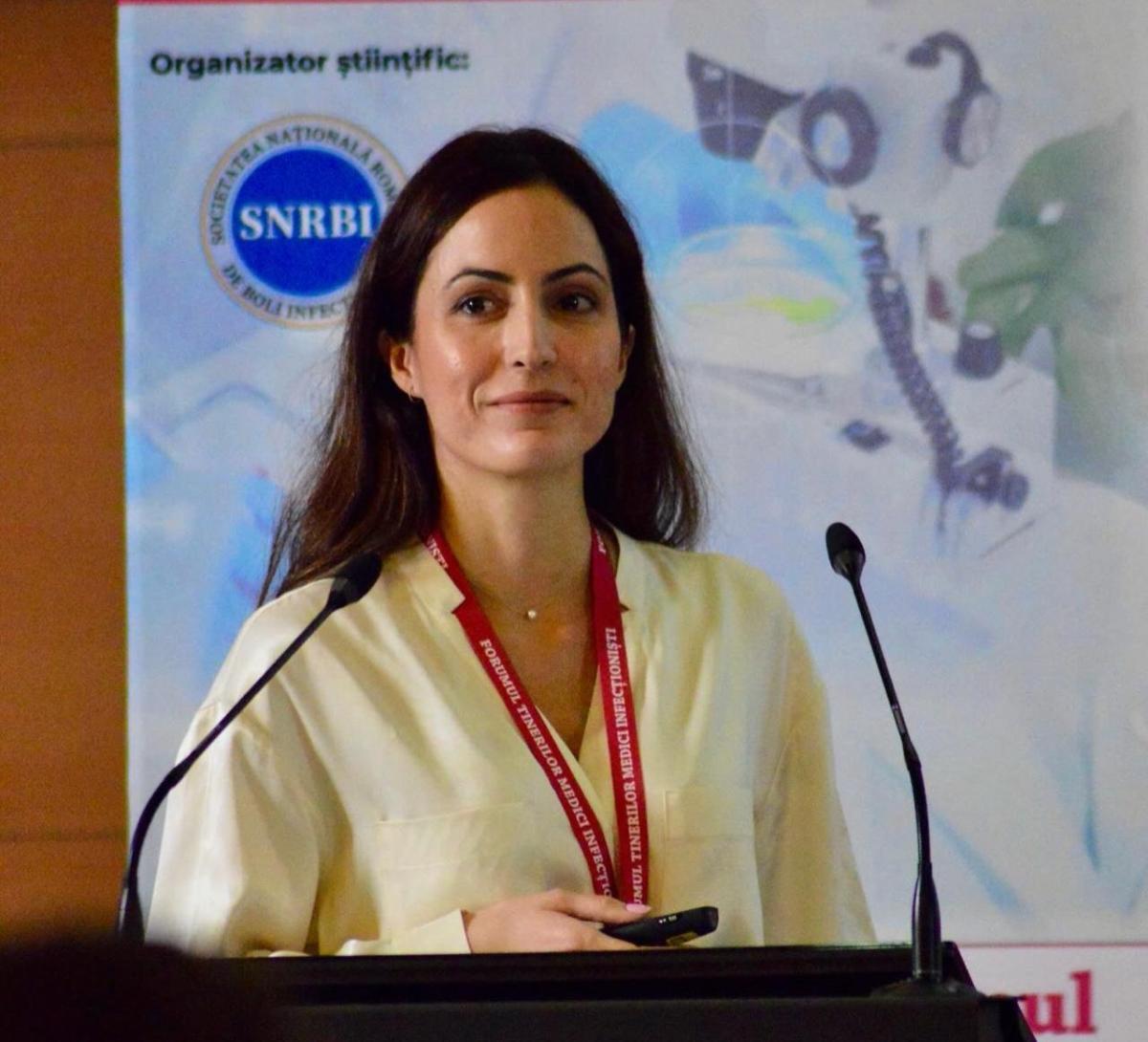 De ce copilul tău răcește mereu iarna și ce poți face pentru a-l proteja. Dr. Adina Nanu: „Joaca afară iarna, chiar și în zilele reci, este sănătoasă și recomandată”