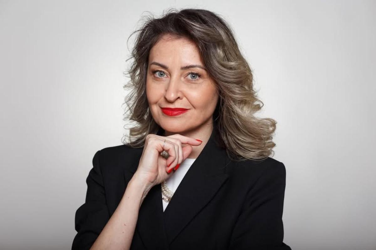„O comunitate de profesori devine stat în stat”. Avertismentul dur al Claudiei Chiru despre noul model de titularizare: „Educația aparține societății, nu unei rețele cu branding propriu” / FOTO: Facebook @Claudia Chiru