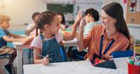 Cum învață copiii din Islanda să-și „antreneze” creierul pentru atenție și ce lecții pot învăța părinții și școlile din România pentru a sprijini concentrarea copiilor acasă și la școală / FOTO: freepik.com @The Yuri Arcurs Collection