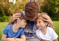 Întrebarea nr. 1 pe care ar trebui să i-o adresezi copilului tău, potrivit unui psiholog: „Nu poți fi părinte fără ea” / FOTO: freepik.com @The Yuri Arcurs Collection