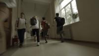 „Nu vreau să supăr părinții, dar nu ai cum să-l păzești pe copil!” Radu Leca avertizează că va veni un val uriaș de consum de droguri în rândul elevilor: „Ne îndreptăm către o prăpastie!” / FOTO ILUSTRATIV: freepik.com @FreeWhaleMedia