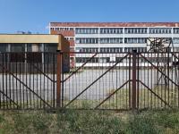Poartă prăbușită peste trei elevi într-o școală din Gorj. Tatăl unui copil: „Am fost sunat de învățătoarea fetei că a căzut peste ea” / FOTO ILUSTRATIV: freepik.com @EyeEm