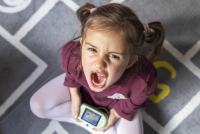 Șase fraze MAGICE care calmează instant tantrumurile copilului / FOTO: freepik.com@freepik