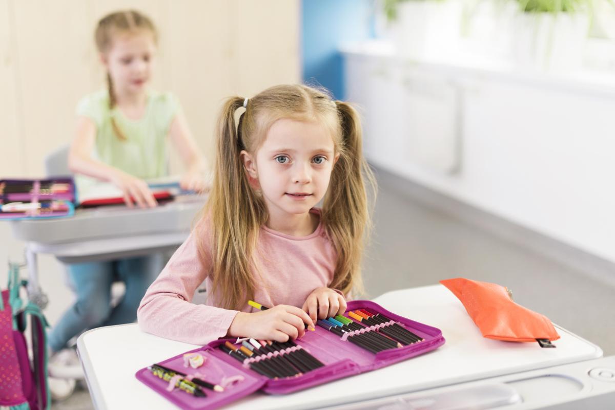 O mamă furioasă a provocat reacții intense, după ce o profesoară i-a dat fiicei sale bomboane / FOTO ILUSTRATIV: freepik.com @freepik