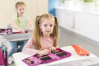 O mamă furioasă a provocat reacții intense, după ce o profesoară i-a dat fiicei sale bomboane / FOTO ILUSTRATIV: freepik.com @freepik