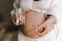 Studiu: Nu există nicio legătură între paracetamol și autism! Cercetătorii au realizat o investigație științifică amplă pentru a clarifica situația / FOTO ILUSTRATIV: freepik.com @nastyaofly