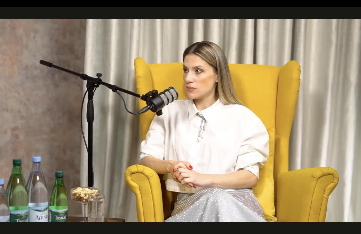 Lecția de parenting a actriței Tily Niculae. „Îmi venea să-mi pun mâinile pentru ce-am făcut cu ai mei copii” / foto: captură video podcast Nicoleta Luciu