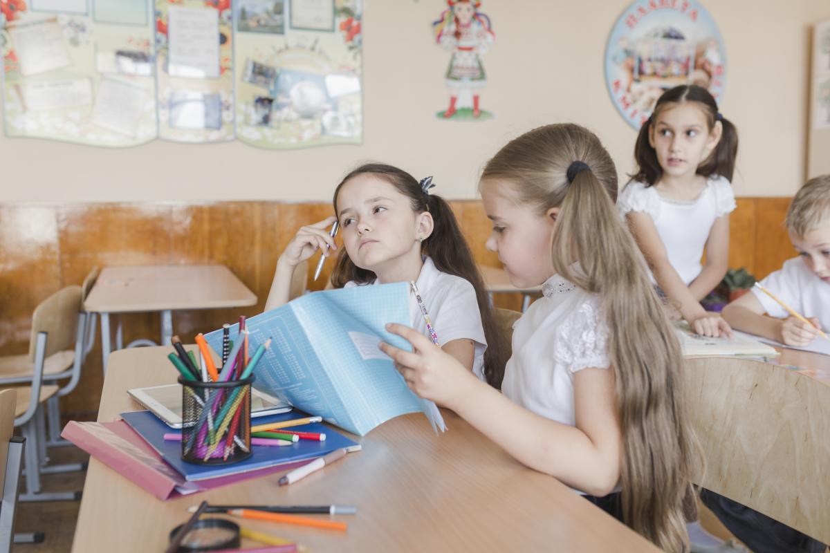 Obiceiurile de studiu și învățare greșite ale elevilor: Ce schimbări aduc cu adevărat succes în clasele mari, conform cercetărilor / FOTO: freepik.com @freepik