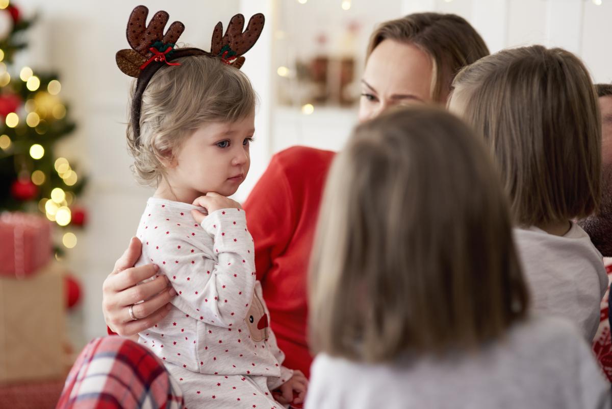 Părinții care cresc copii recunoscători, ce nu se așteaptă să primească totul de Crăciun, fac aceste patru lucruri / FOTO: freepik.com @EyeEm