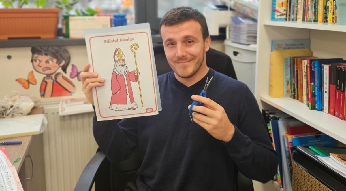 Petruț Rizea: Moș Nicolae și activități de predare la arte