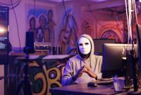 764: Gruparea online periculoasă care exploatează copiii din întreaga lume. Mamă: „L-au atacat, amenințat, terorizat, mi-au distrus copilul!” / FOTO ILUSTRATIV: freepik.com @DC Studio