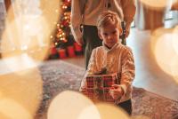 Când a început tradiția cadourilor de Crăciun și de ce le oferim? / FOTO: freepik.com @EyeEm