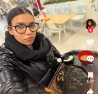 Cât cheltuie o studentă româncă în China. „Păi în țară dacă îți iei o apă la jumătate și două foietaje cu brânză, ți-au zburat 50 de lei” / foto: captură tiktok@Elena