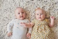 Cele mai originale nume, de băiat și de fată, potrivit inteligenței artificiale. Idei pentru părinții care vor un nume unic și memorabil / FOTO: freepik.com @user13216326