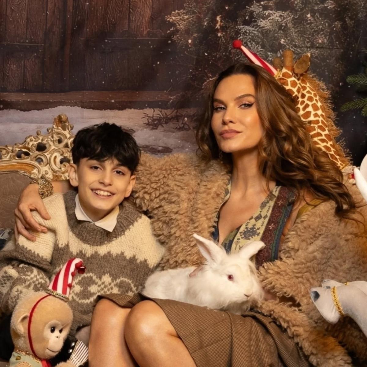 Anna Lesko, despre lecția pe care i-a dat-o fiului său Adam după o criză într-un magazin: „Eu devin fiară, se întoarce foaia… orice până la lipsa de respect!” / FOTO: Facebook @Anna Lesko