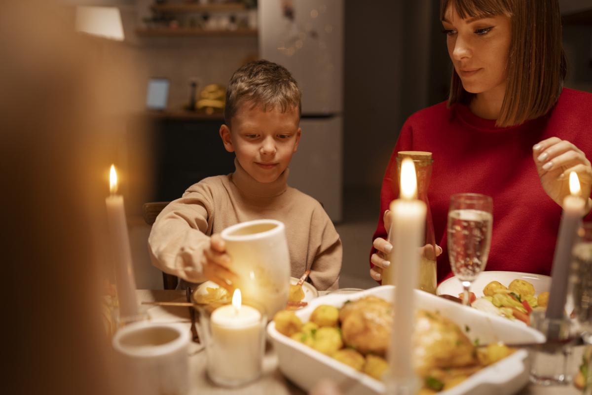 Există un vocabular secret pe care familiile bogate îl predau copiilor lor pentru a semnala statutul. Majoritatea părinților nu au auzit niciodată de el / FOTO: freepik.com @freepik