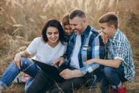 Acest stil de parenting reduce anxietatea socială a adolescenților / foto: freepik.com@prostooleh