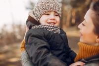 Părinții care fac aceste două lucruri au tot ce le trebuie pentru a rupe cicluri dureroase transmise din generație în generație. Expert: „Regula de 30% le ia presiunea de pe umeri” / FOTO: freepik.com @prostooleh