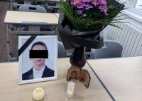 „Școala a început fără tine, Matei. Banca ta a rămas goală!” Mesajul sfâșietor al dirigintei băiatului ce a sfârșit în albia râului Bistrița. Colegii au păstrat un moment de reculegere / FOTO: Facebook Radio Dorna