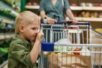 Un studiu arată consecințele concrete ale creșterii prețurilor la alimente asupra creșterii copiilor / FOTO: freepik.com @seventyfour